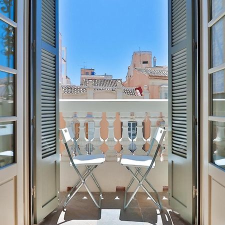 C74 - Marvelous 3 Bedroom Apartment In Historical Malaga Bagian luar foto