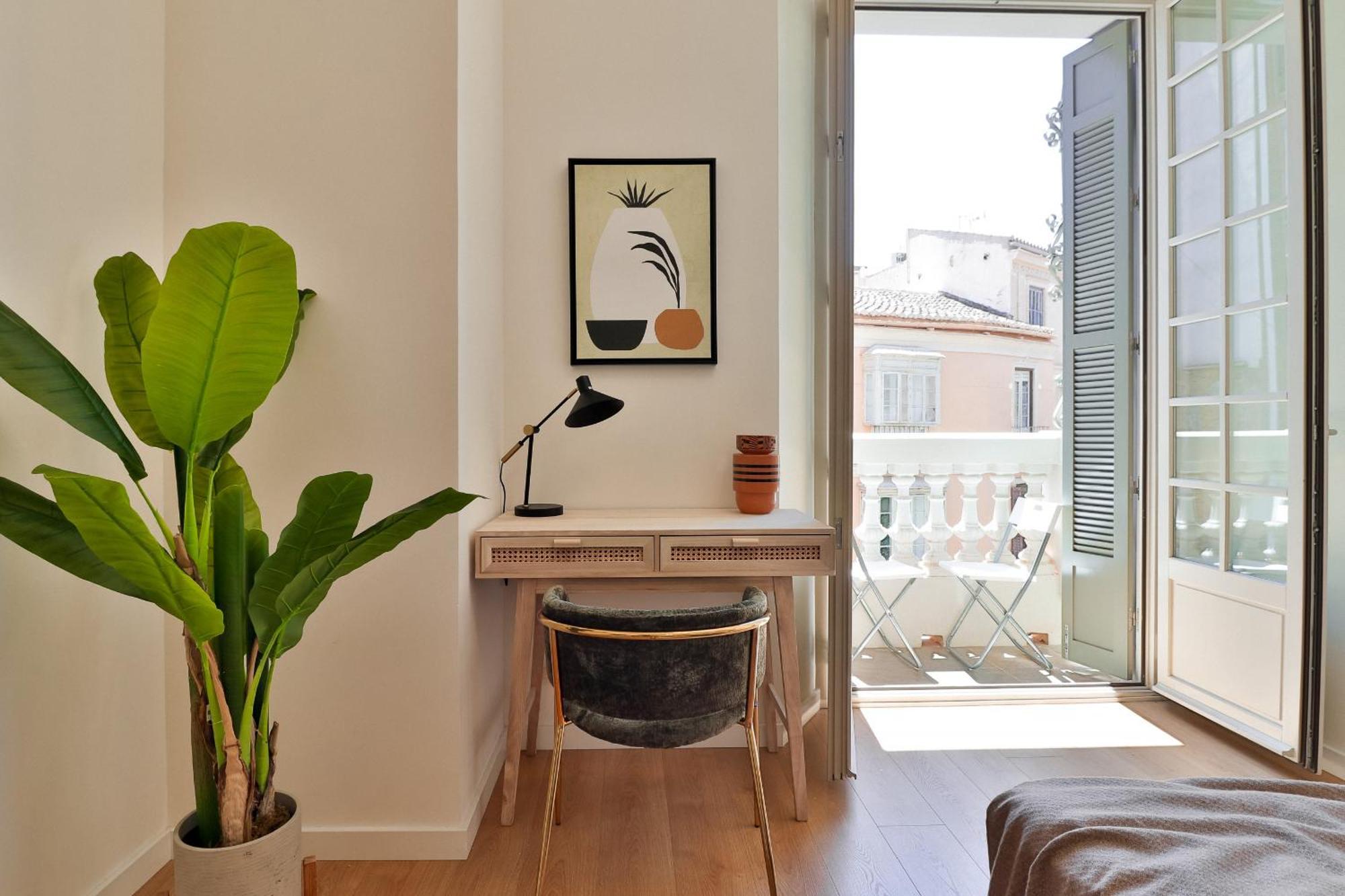 C74 - Marvelous 3 Bedroom Apartment In Historical Malaga Bagian luar foto