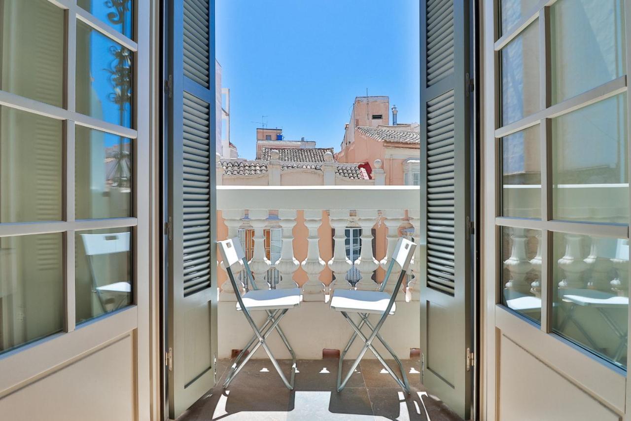 C74 - Marvelous 3 Bedroom Apartment In Historical Malaga Bagian luar foto