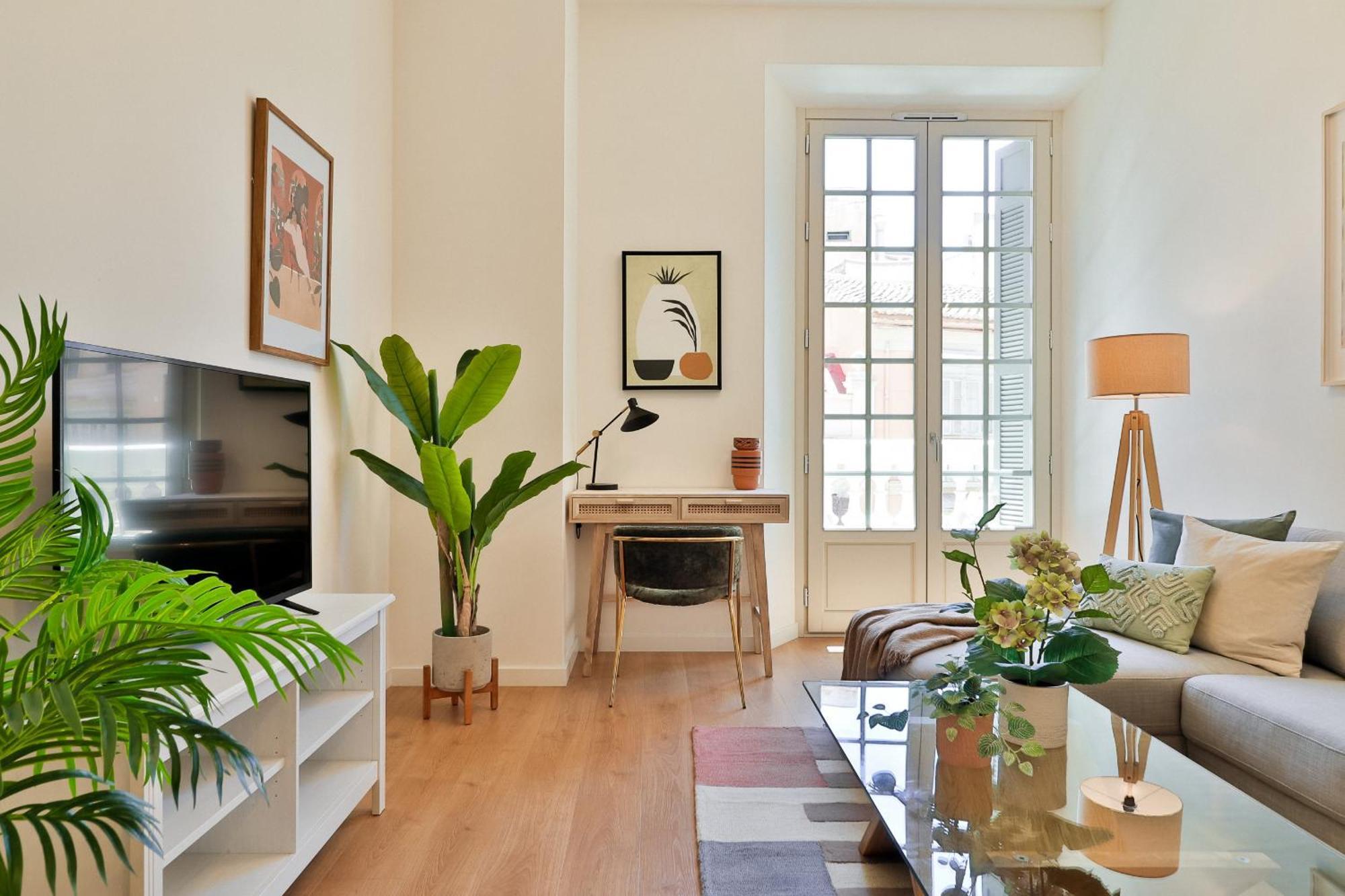C74 - Marvelous 3 Bedroom Apartment In Historical Malaga Bagian luar foto