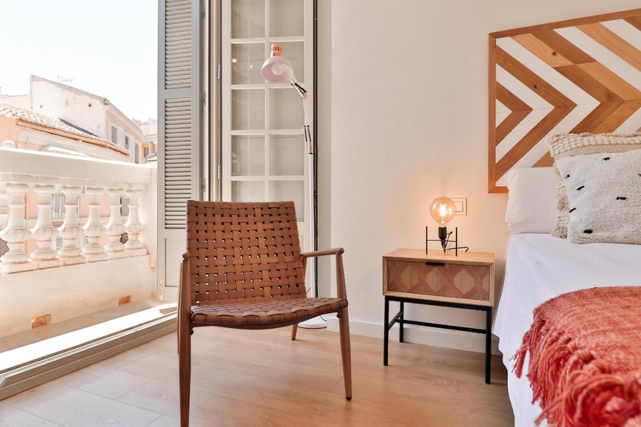 C74 - Marvelous 3 Bedroom Apartment In Historical Malaga Bagian luar foto