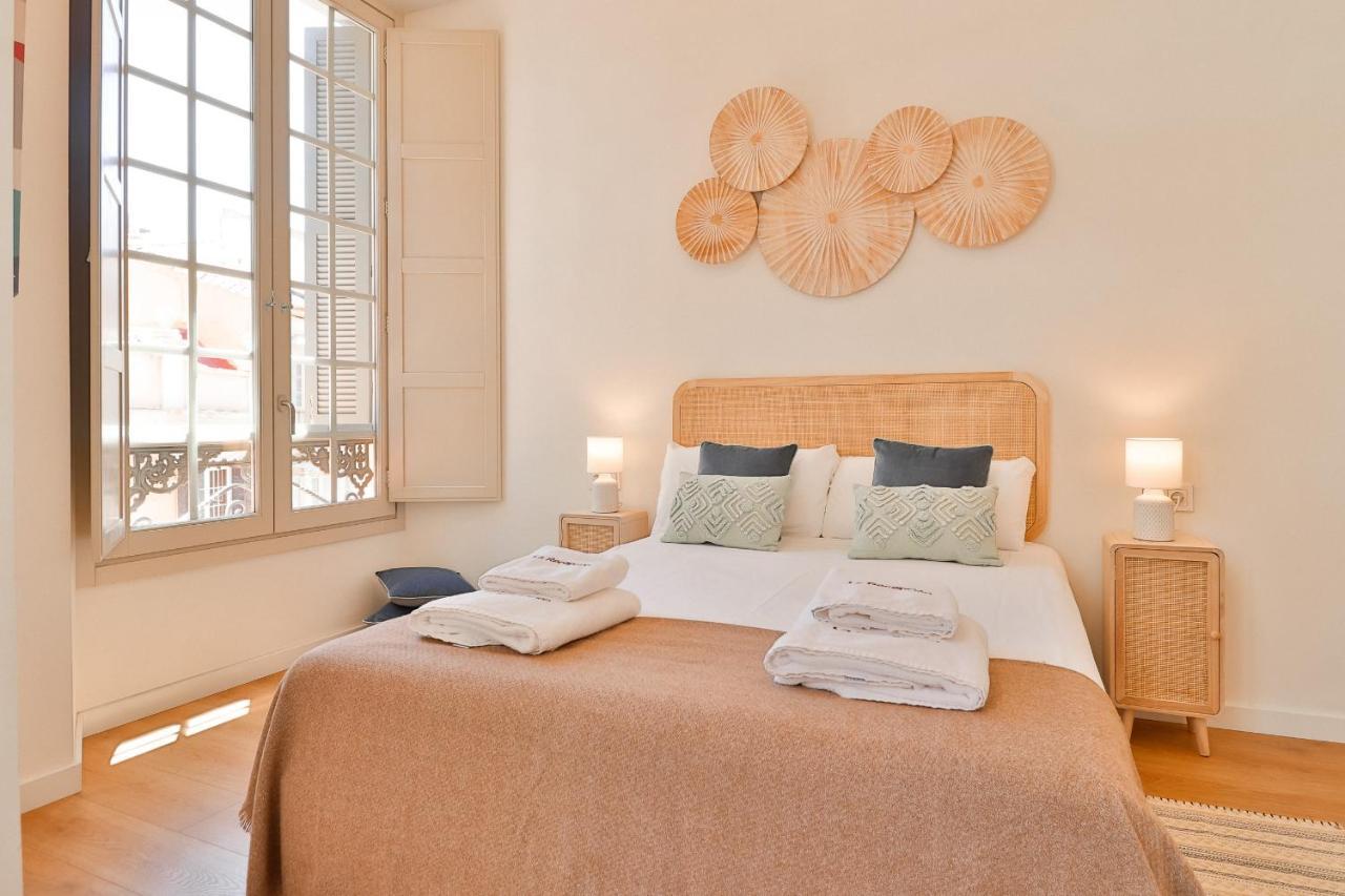 C74 - Marvelous 3 Bedroom Apartment In Historical Malaga Bagian luar foto