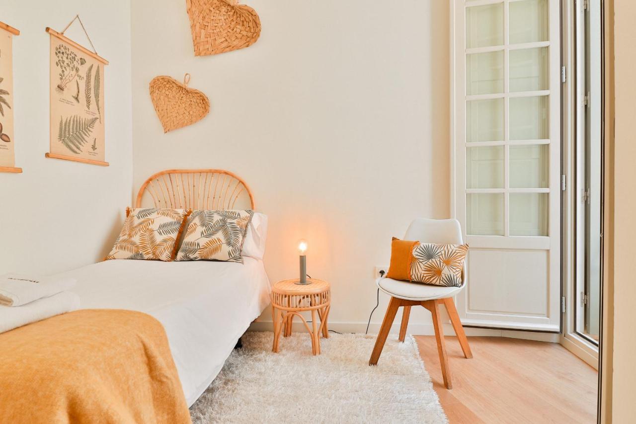 C74 - Marvelous 3 Bedroom Apartment In Historical Malaga Bagian luar foto